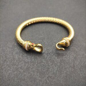 NWT 18K Gold Plated Diamond Gold Hook Bracelet 7mm